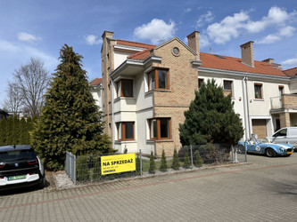 Dom mazowieckie
Warszawa Na sprzedaż 2 350 000 PLN 254 m2 