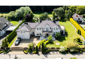 Dom śląskie
będziński
Psary
Psary Na sprzedaż 5 500 000 PLN 424,5 m2 