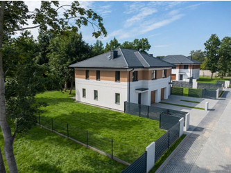 Dom łódzkie
łaski
Łask
Kolumna Na sprzedaż 846 240 PLN 137,6 m2 