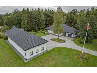 Dom małopolskie
bocheński
Nowy Wiśnicz
Łomna Na sprzedaż 2 250 000 PLN 208 m2 