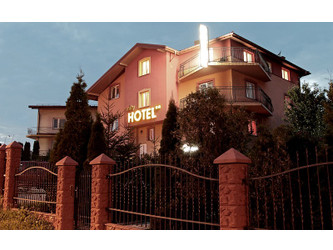 Lokal podkarpackie
Krosno Na sprzedaż 1 850 000 PLN 475 m2 