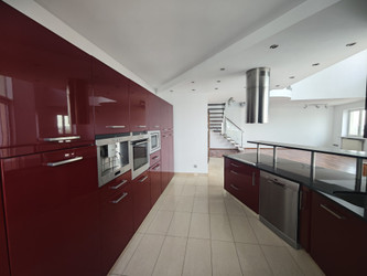 Mieszkanie mazowieckie
Warszawa
Praga-Południe Do wynajęcia 12 900 PLN 185 m2 