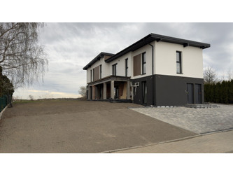 Mieszkanie śląskie
tarnogórski
Tarnowskie Góry Na sprzedaż 280 000 PLN 36,83 m2 