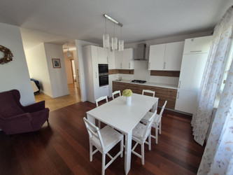 Mieszkanie mazowieckie
Warszawa Na sprzedaż 1 739 000 PLN 92,6 m2 