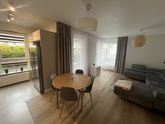 Mieszkanie mazowieckie
Warszawa
Praga-Południe
Saska Kępa Do wynajęcia 4000 PLN 54 m2 