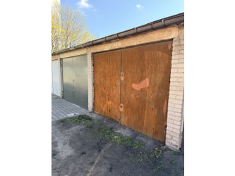 Garaż łódzkie
Łódź
Górna Na sprzedaż 68 000 PLN 15,81 m2 