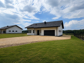 Dom świętokrzyskie
buski
Busko-Zdrój
Skorzów Na sprzedaż 830 000 PLN 146,1 m2 