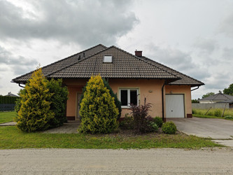 Dom lubuskie
zielonogórski
Sulechów
Sulechów Na sprzedaż 1 149 000 PLN 275 m2 