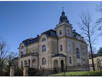 Komercyjne śląskie
Bielsko-Biała Na sprzedaż 10 000 000 PLN 1500 m2 