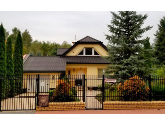 Dom mazowieckie
piaseczyński
Piaseczno
Piaseczno Do wynajęcia 10 000 PLN 204 m2 