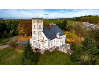 Komercyjne wielkopolskie
pilski
Wysoka
Gmurowo Na sprzedaż 7 000 000 PLN 1100 m2 