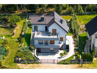 Pensjonat dolnośląskie
kamiennogórski
Lubawka
Lubawka Na sprzedaż 2 980 000 PLN 278 m2 