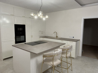 Mieszkanie łódzkie
Łódź
Górna Na sprzedaż 1 299 000 PLN 141,54 m2 